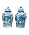 PAIRE DE VASES BALUSTRES CHINOIS